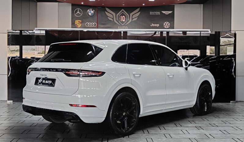 
								AED 2,450 P.M | 2018 Porsche Cayenne | Under Warranty | GCC | full									