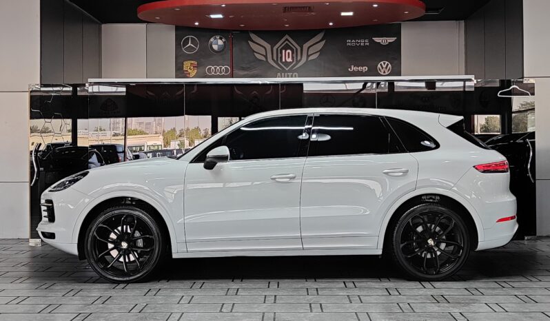 
								AED 2,450 P.M | 2018 Porsche Cayenne | Under Warranty | GCC | full									
