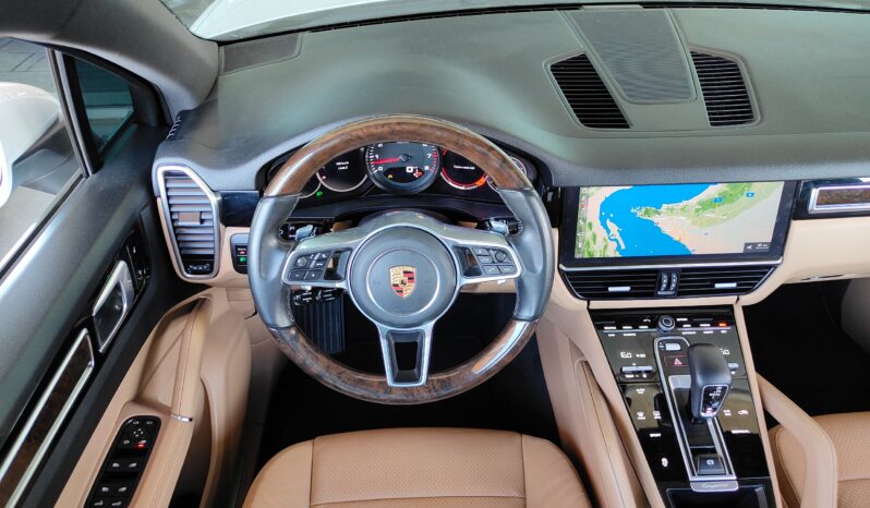 
								AED 2,450 P.M | 2018 Porsche Cayenne | Under Warranty | GCC | full									