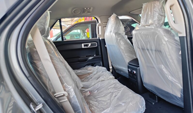 
								AED 1,600 P.M | 2023 Ford Explorer Base 4WD | Under Ford Warranty and Service Contract | GCC | full									