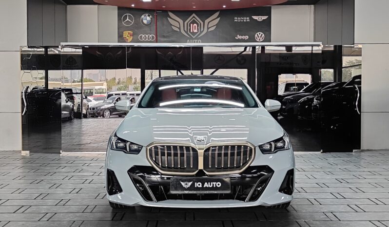 
								AED 3,000 P.M | 2024 BMW 520i M Sport Titanium | Under BMW Warranty and Service Contract | GCC | full									