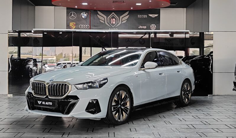 
								AED 3,000 P.M | 2024 BMW 520i M Sport Titanium | Under BMW Warranty and Service Contract | GCC | full									