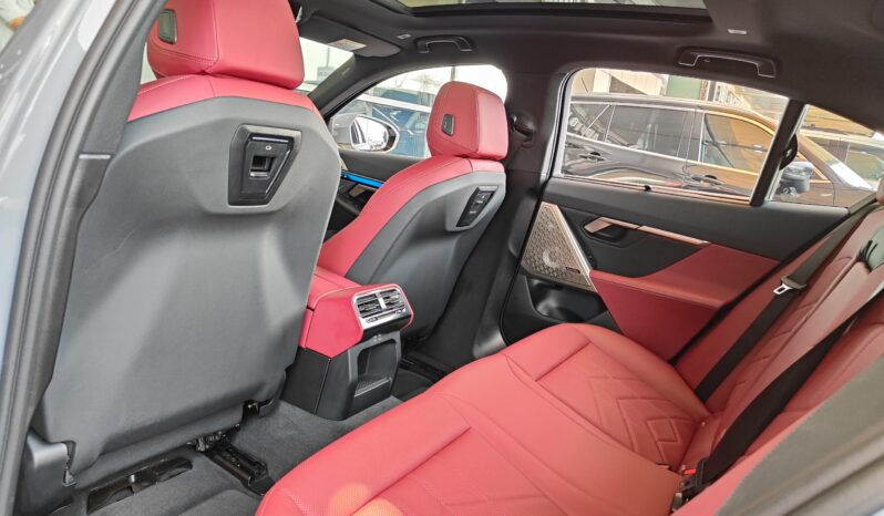 
								AED 3,000 P.M | 2024 BMW 520i M Sport Titanium | Under BMW Warranty and Service Contract | GCC | full									