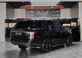 AED 2,480 P.M | 2018 Range Rover Vogue HSE | Under Warranty | GCC |