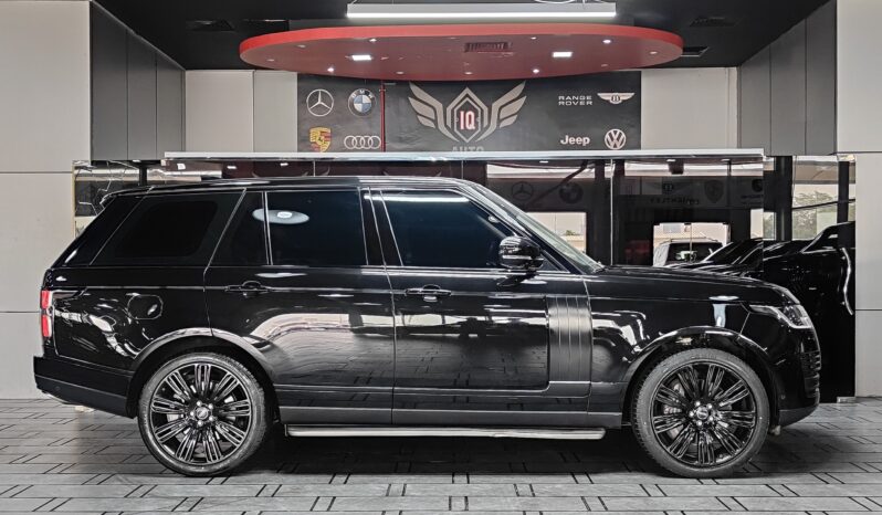 
								AED 2,480 P.M | 2018 Range Rover Vogue HSE | Under Warranty | GCC | full									