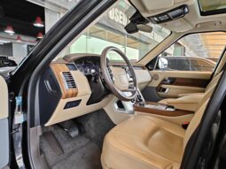 
										AED 2,480 P.M | 2018 Range Rover Vogue HSE | Under Warranty | GCC | full									