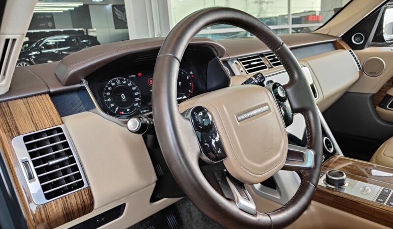 
								AED 2,480 P.M | 2018 Range Rover Vogue HSE | Under Warranty | GCC | full									