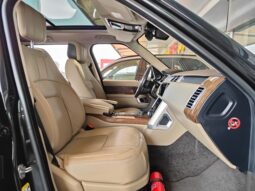 
										AED 2,480 P.M | 2018 Range Rover Vogue HSE | Under Warranty | GCC | full									