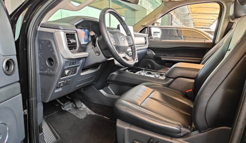 
								AED 1,945 P.M | 2022 Ford Expedition XLT Full Option | Under Ford Warranty and Service Contract | full									