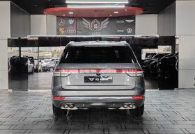 AED 1,720 P.M | 2022 Lincoln Aviator Reserve II | Under Lincoln Warranty and Service Contract | GCC |