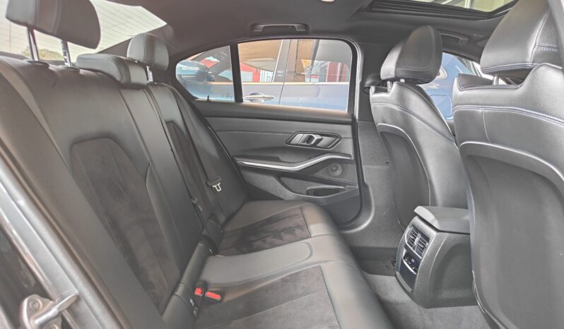 
								AED 1,640 P.M | 2021 BMW 330i M Sport | Under BMW Warranty and Service Contract | GCC | full									