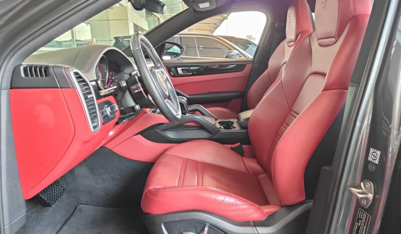 
								AED 3,120 P.M | 2021 Porsche Cayenne Coupe | Under Warranty | GCC | full									