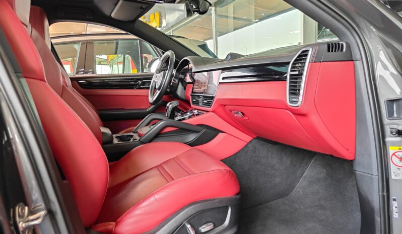 
								AED 3,120 P.M | 2021 Porsche Cayenne Coupe | Under Warranty | GCC | full									