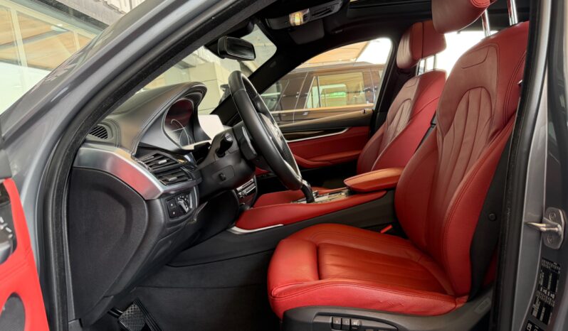 
								AED 1,980 P.M | 2017 BMW X6 xDrive50i V8 M Sport | Under Warranty | GCC | full									