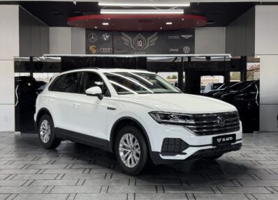 AED 1,145 P.M | 2020 Volkswagen Touareg Comfortline | Under Warranty | GCC |