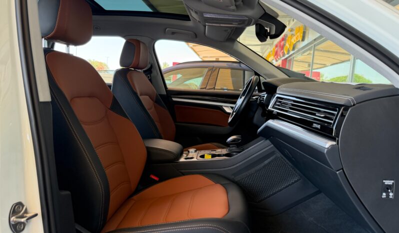 
								AED 1,145 P.M | 2020 Volkswagen Touareg Comfortline | Under Warranty | GCC | full									