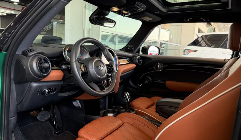 
								AED 1,040 P.M | 2023 Mini Cooper S | Under MINI Warranty and Service Contract | GCC | full									