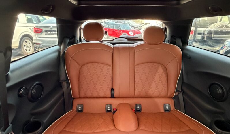 
								AED 1,040 P.M | 2023 Mini Cooper S | Under MINI Warranty and Service Contract | GCC | full									