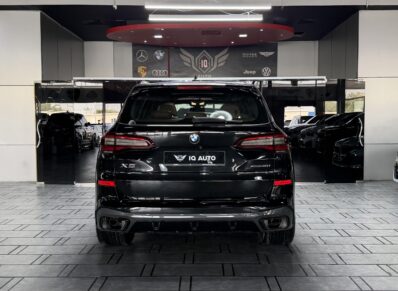 AED 2,440 P.M | 2023 BMW X5 xDrive40i M Sport | Under BMW Warranty | GCC |