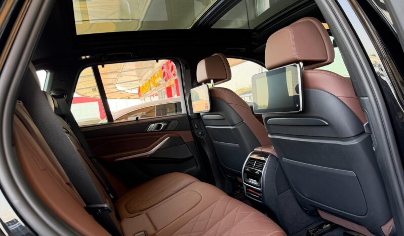 
								AED 2,440 P.M | 2023 BMW X5 xDrive40i M Sport | Under BMW Warranty | GCC | full									
