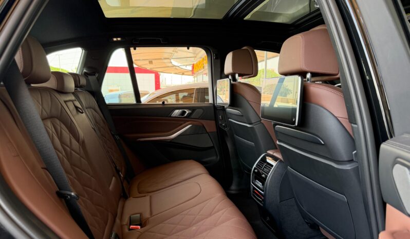 
								AED 2,440 P.M | 2023 BMW X5 xDrive40i M Sport | Under BMW Warranty | GCC | full									