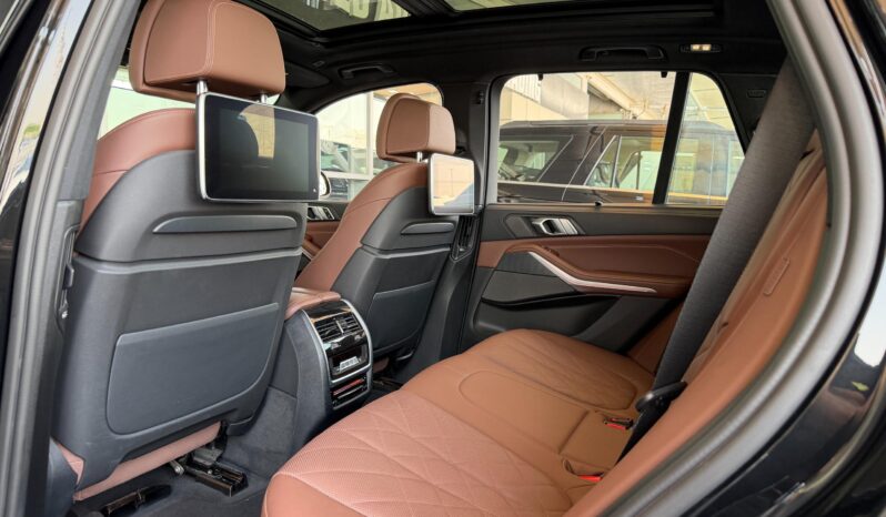 
								AED 2,440 P.M | 2023 BMW X5 xDrive40i M Sport | Under BMW Warranty | GCC | full									
