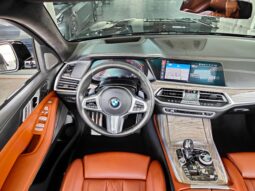 
										AED 2,015 P.M | 2019 BMW X7 xDrive40i M Sport | Under Warranty and BMW Service Contract | GCC | full									