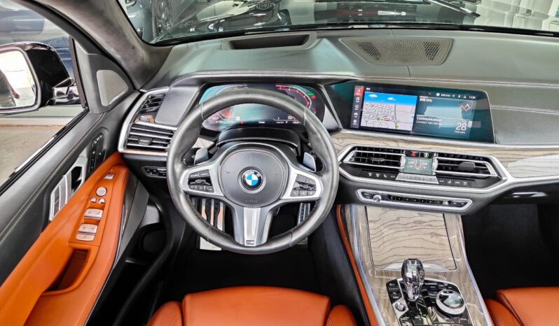 
								AED 2,015 P.M | 2019 BMW X7 xDrive40i M Sport | Under Warranty and BMW Service Contract | GCC | full									