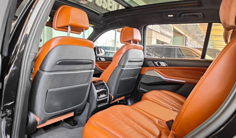 
								AED 2,015 P.M | 2019 BMW X7 xDrive40i M Sport | Under Warranty and BMW Service Contract | GCC | full									