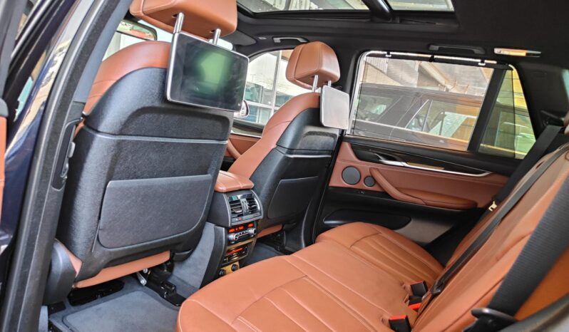 
								AED 2,050 P.M | 2018 BMW X5 xDrive50i M Sport | Under Warranty | GCC | full									