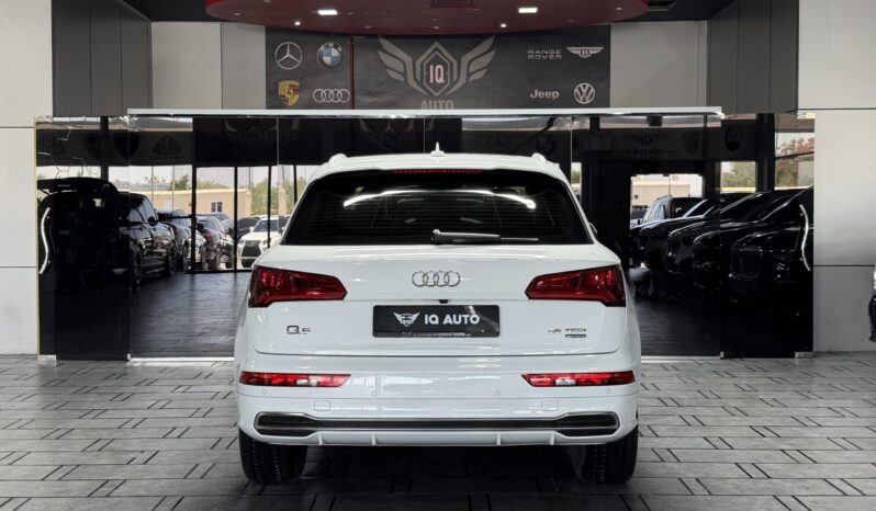 
								AED 1,160 P.M | 2020 Audi Q5 45 TFSI Quattro S Line | Under Warranty | GCC | full									
