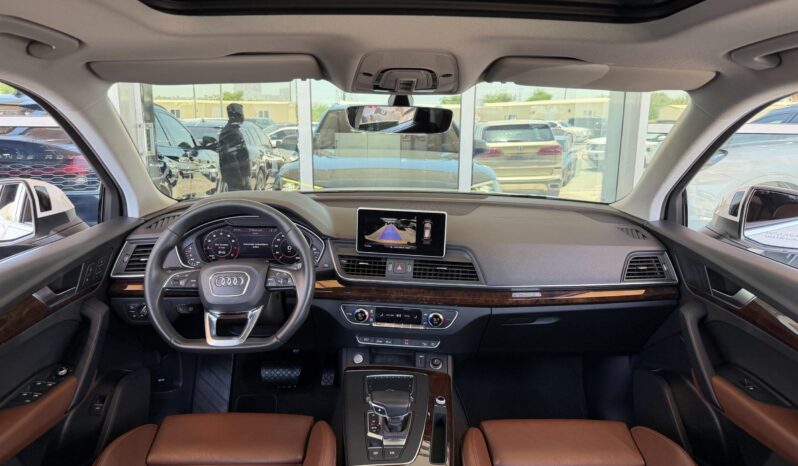 
								AED 1,160 P.M | 2020 Audi Q5 45 TFSI Quattro S Line | Under Warranty | GCC | full									