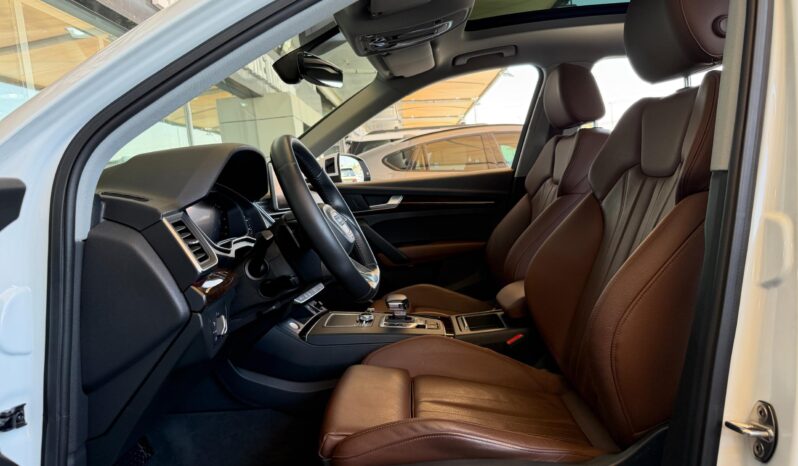 
								AED 1,160 P.M | 2020 Audi Q5 45 TFSI Quattro S Line | Under Warranty | GCC | full									