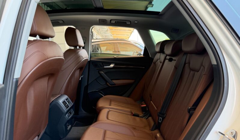 
								AED 1,160 P.M | 2020 Audi Q5 45 TFSI Quattro S Line | Under Warranty | GCC | full									