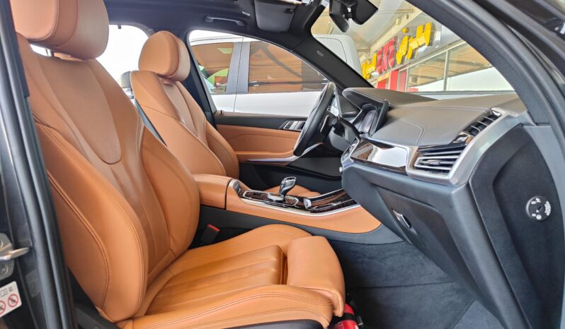 
								AED 1,990 P.M | 2021 BMW X5 xDrive40i XLine | Under Warranty | GCC | full									