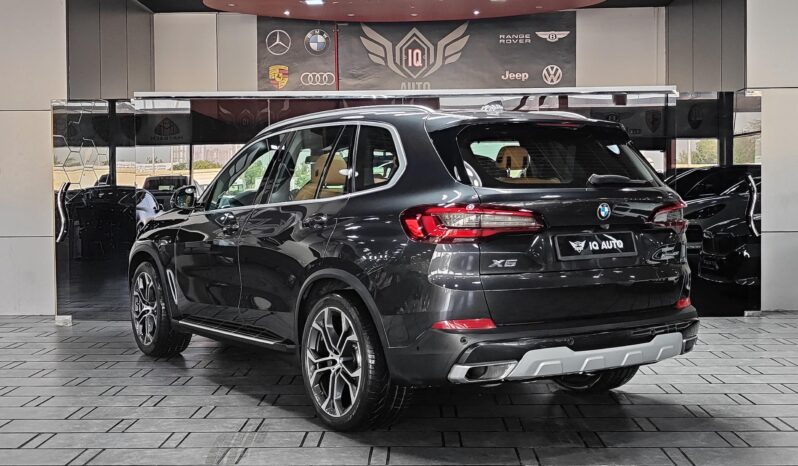 
								AED 1,990 P.M | 2021 BMW X5 xDrive40i XLine | Under Warranty | GCC | full									