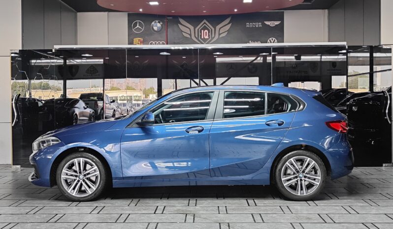 
								AED 870 P.M | 2021 BMW 120i Joy Edition | Under Warranty and BMW Service Contract | GCC | full									