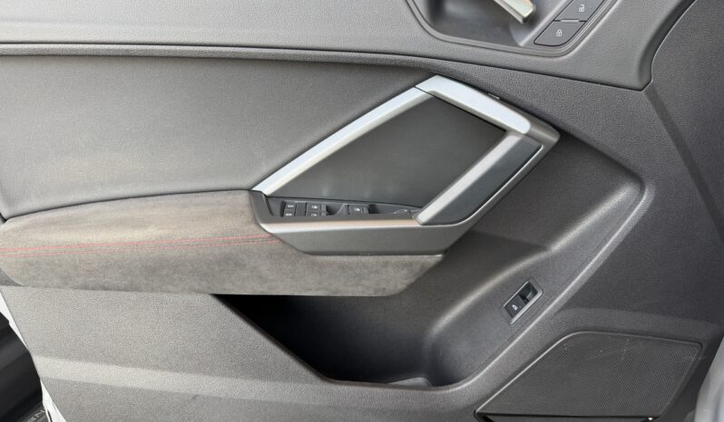 
								AED 2,905 P.M | 2023 Audi RS Q3 | Under Audi Warranty & Service Contract | GCC | full									
