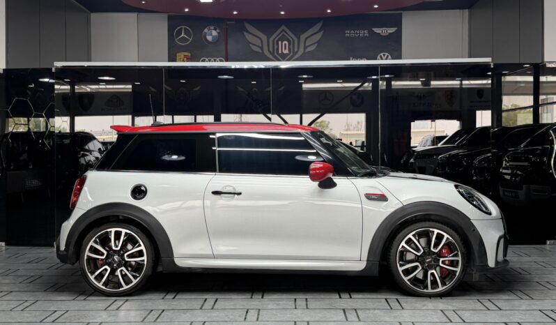 
								AED 920 P.M | 2022 MINI Cooper John Cooper Works | Under Warranty | GCC | full									
