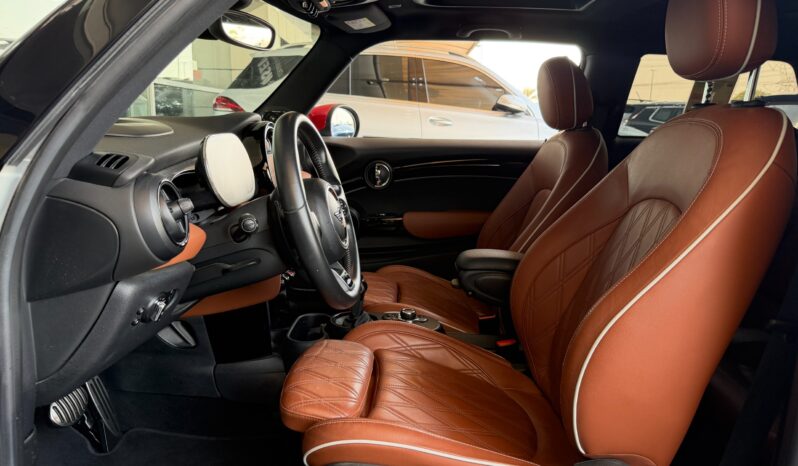 
								AED 920 P.M | 2022 MINI Cooper John Cooper Works | Under Warranty | GCC | full									