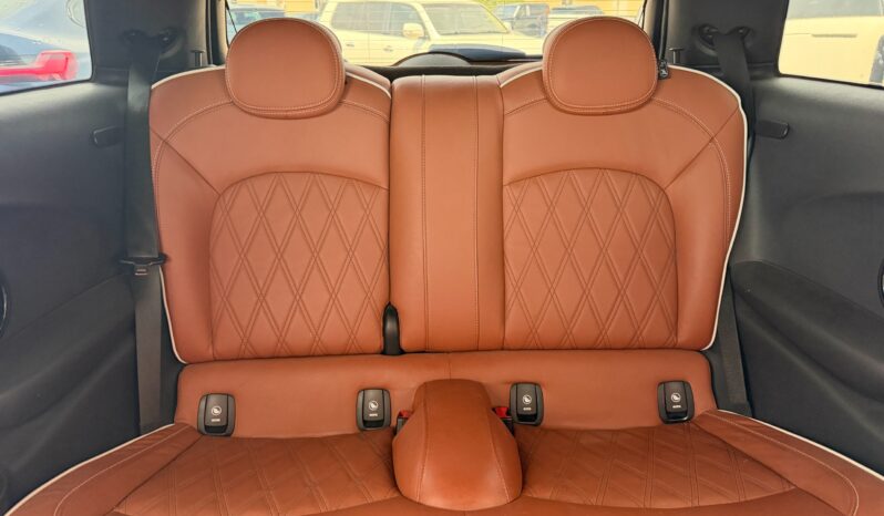 
								AED 920 P.M | 2022 MINI Cooper John Cooper Works | Under Warranty | GCC | full									